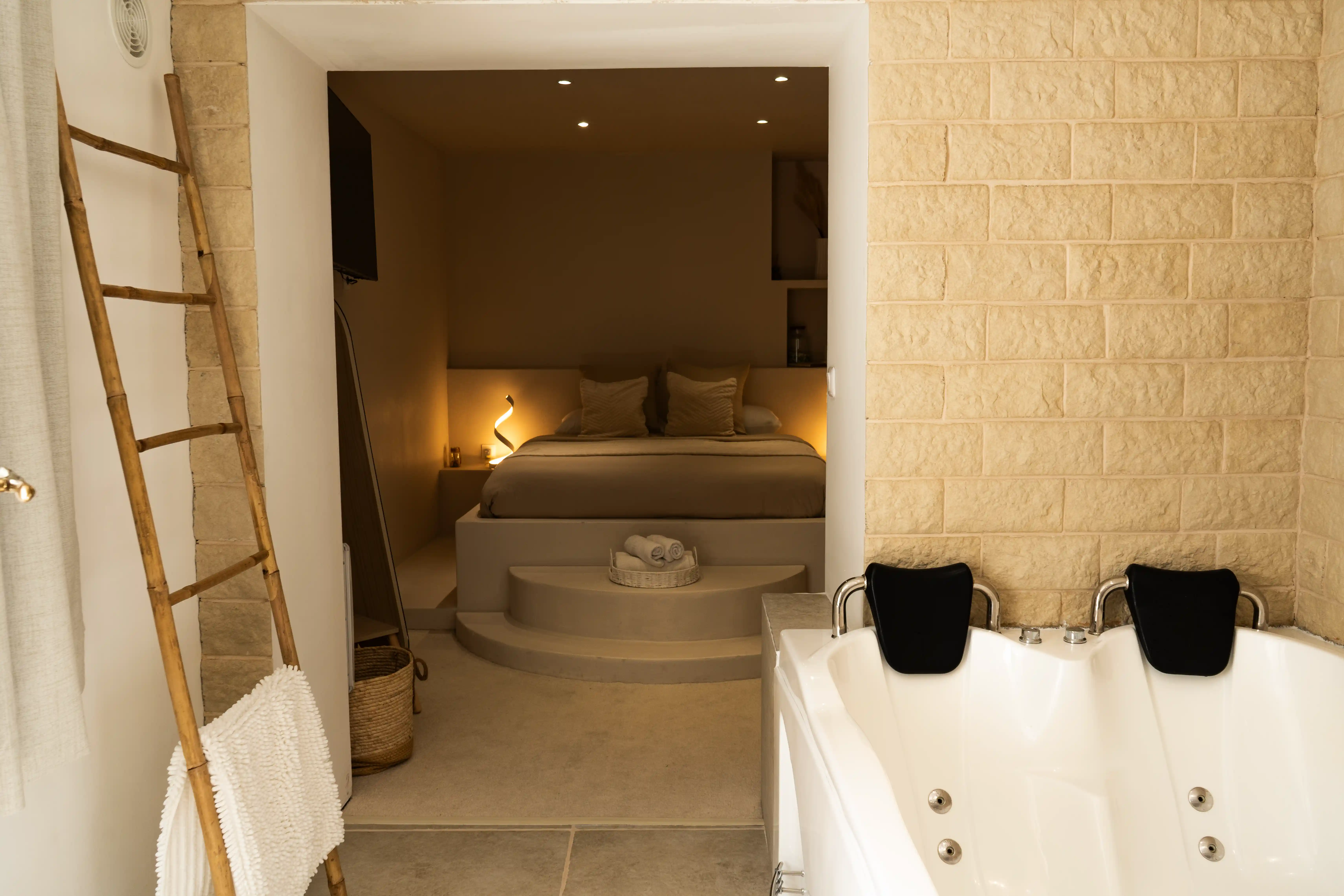 Suite image 8